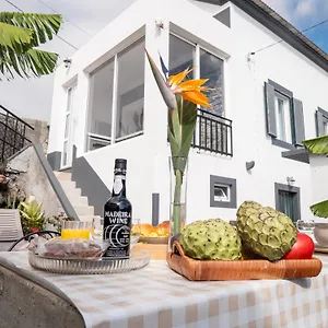 Villa Isabela House, Ponta do Sol (Madeira)